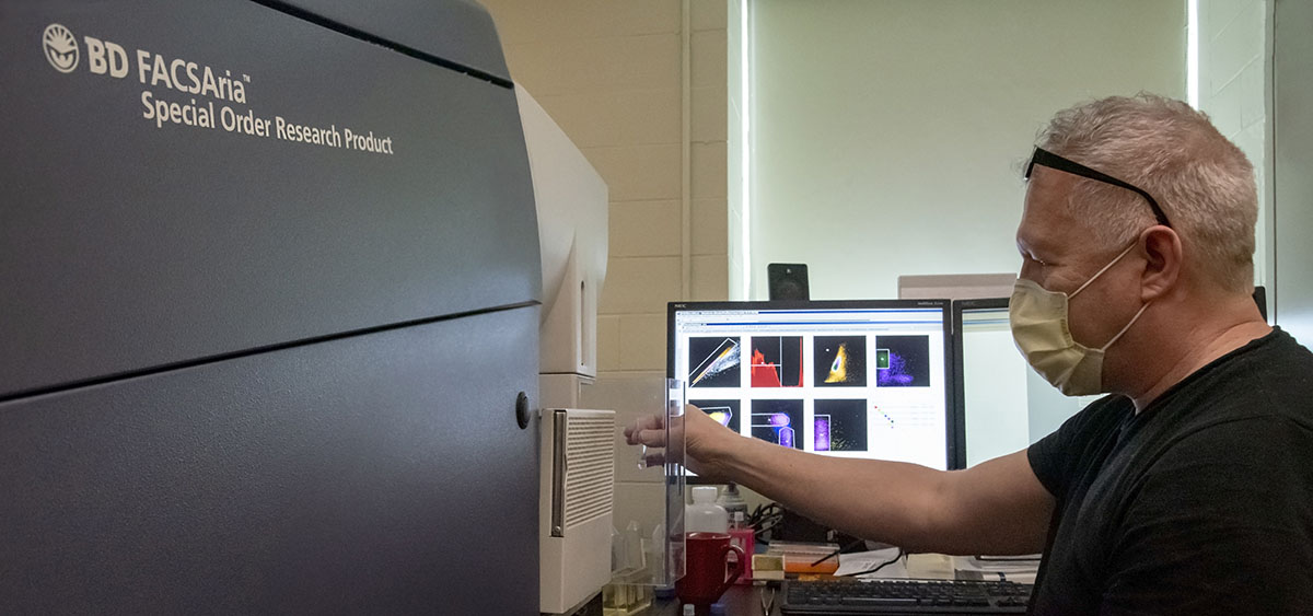 Jim Oesterling, Manager of the Cell Sorting facility using BD FACSAria equipment.