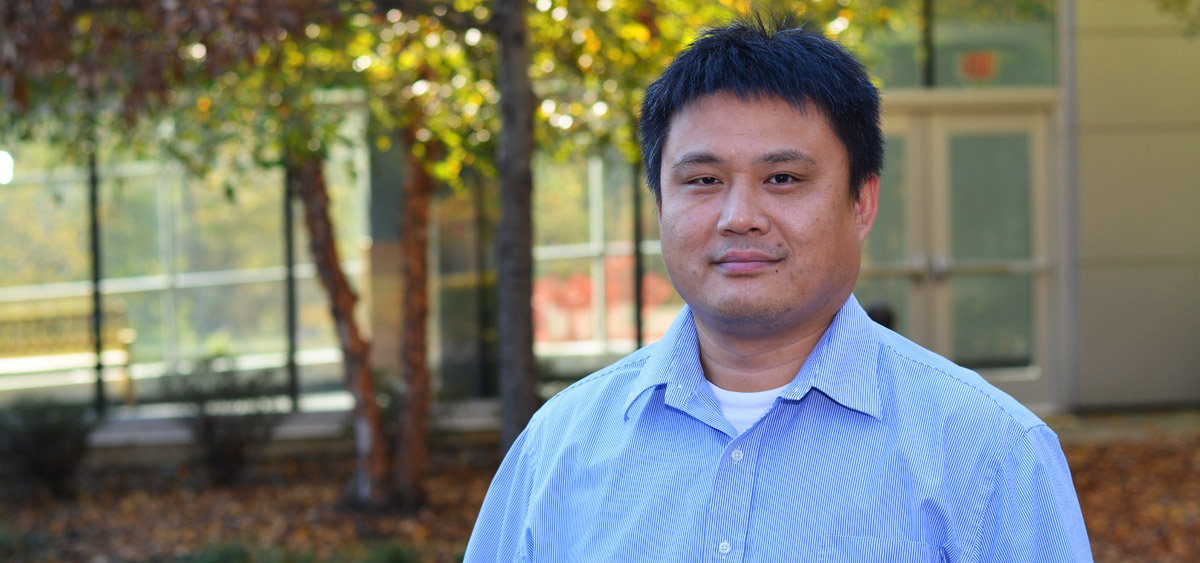 Dr. Wu’s lab focuses on understanding the structural basis of intermolecular complexes and intramolecular rearrangements that control integrin-mediated cell adhesion and motility. 