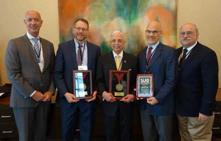 Dr. Robert Uzzo, second from right.