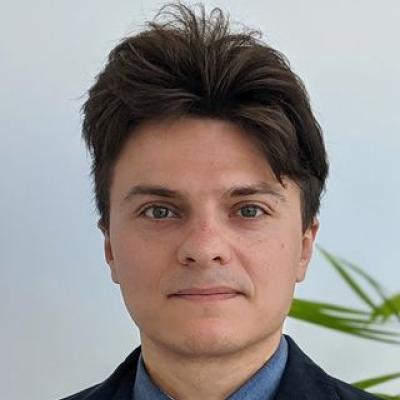 Sergey Karakashev headshot