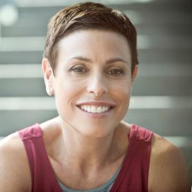 Link to /sites/default/files/styles/patient_story/public/images/patient-stories/linda_snow_portrait_1600.jpg?h=c0a15105&itok=z3UQ53MN