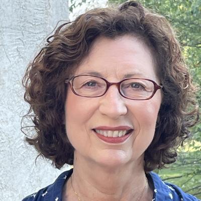 Link to /sites/default/files/styles/patient_story_alt_teaser/public/images/patient-stories/Maggie%20Klein_cropped.jpg?itok=gvmZnSLn