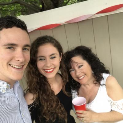 Link to /sites/default/files/styles/patient_story_alt_teaser/public/images/patient-stories/Sandi-Nick-Kids_0.jpg?itok=_xRggiEW