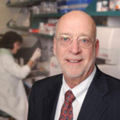 Link to /sites/default/files/styles/patient_story_alt_teaser/public/images/patient-stories/dellaPenna.jpg?itok=o39qGCC6