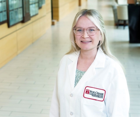 Rebecca Smith, a technician in the lab of Yu “Sunny” Liu, PhD