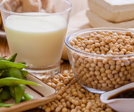 Link to /sites/default/files/styles/post_teaser_image_300x250_/public/images/blog/thumb/soyandcancer.jpg?h=2240b8e9&itok=QkBn1A32