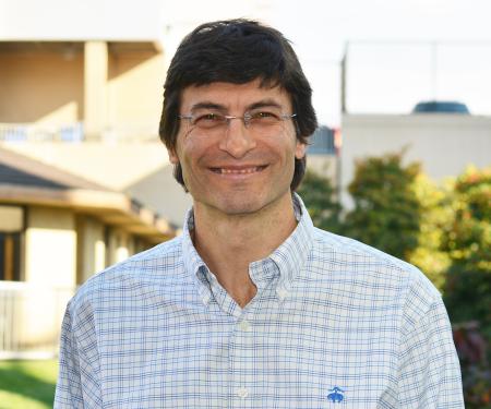 Link to /sites/default/files/styles/post_teaser_image_300x250_/public/images/news/thumb/AlfonsoBellacosa2560x1200.jpg?h=5249192f&itok=NYuwNb1M