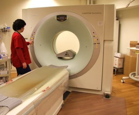 Link to /sites/default/files/styles/post_teaser_image_300x250_/public/images/news/thumb/DI_PET_scan_2151_600x400.jpg?h=fc336597&itok=nxuI9pzx