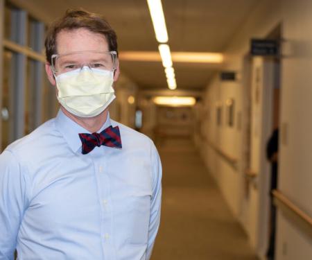 Link to /sites/default/files/styles/post_teaser_image_300x250_/public/images/news/thumb/galloway-head-neck-cancer-survivors-benefit-survivorship-clinic.jpg?h=2240b8e9&itok=Gkd9IvYe