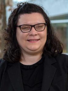 Link to /sites/default/files/styles/research_leaders/public/Mraz-Laura_GOOD.jpg?itok=G47hd_IN