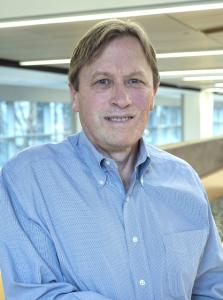 Link to /sites/default/files/styles/research_leaders/public/larry-risch-860x640_0.jpg?itok=7q45raRT