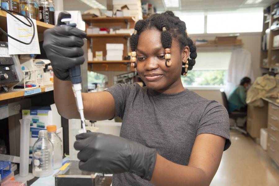 Link to /sites/default/files/styles/slider_desktop/public/images/slide/_DSC6606.jpg?itok=0bppAjGy